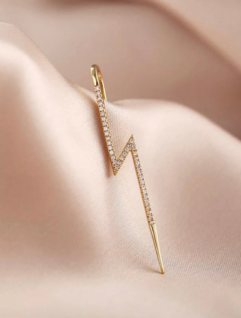 Elegant Diamond Studded Earcuff