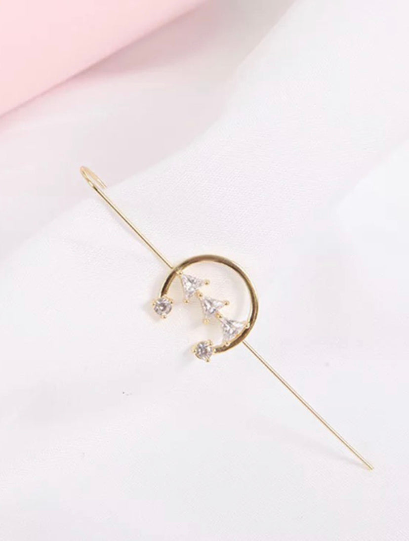 Pretty Moon Diamond Earcuff